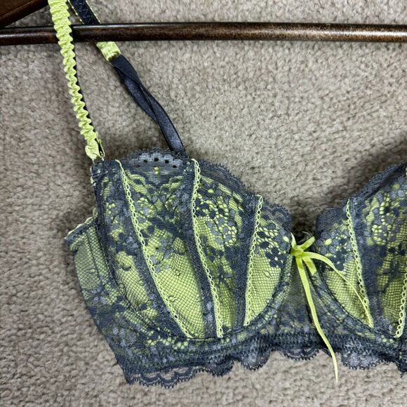 Elle Macpherson Dentelle Demi Bra Sz 32C Gray/Lime Green‎ Lace Overlay Underwire - Picture 2 of 10